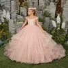 Pink Off Shoulder Ball Gown Prince Flower Girls Dresses 2022 Sweep Train Girls Pageant Gowns Lace Applique First Communion Princess Dress