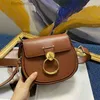 Akşam çantaları omuz çantaları kadın çanta deri lüksler tasarımcıları marka oval crossbody kadın yüzük dekorasyon cüzdanları iki kayışla 220324