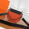 Akşam Çantaları Omuz Çantaları Kadın Kahverengi Çanta Moda Crossbody CrossBody Ünlü Deri Çanta Messenger Vintage Sırt Çantası