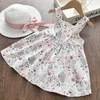 Flicka klänningar sommar baby klänning 2-stycken bomull är ärmlös båge blommor sol hatt 0-5 år gammal andas fritid kjol