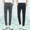 Abiti da uomo 2022 Plaid Pantaloni da abito slim per uomo Casual Pantaloni lunghi Allentati Primavera Autunno Moda Streetwear Abbigliamento uomo T175