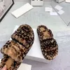Designer sandalen Slippers Vrouw Parijs Dames Luxe Mode Zomer Strand Dames Loafers Sexy Geborduurde Sandalen Met Doos