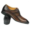 Klänningskor Herrläder Summer British Style Retro Business Oxford Exquisite Upper Carved spets Up Pointed Coffee CN