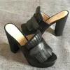 2022 Kobiet Platforma mody pompka sandałowa sandałowy projekt sandałowy skórzany sandałowy fałdowanie na frędzlowej imprezie na wysokim obcasie