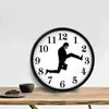 Horloges murales Ministry of Silly Walks Horloge murale Monty Python Flying Circus Perfect Capture Classic Wall Watch Funny Walking Silent Mute Clock 220909