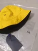 Geizige Krempelnhüte 2021 Designer Eimer Hut Frauen Hüte und Kappen Patchwork gewaschen Denim Massive Krempe Baumwollsonne Casquette Beach Zweiseitige Angelkappe