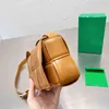 مصمم الأكياس المنسوجة حقيبة كتف الكتف Women Beach Handbag Classic Luxury Mini Crossbody Bags Ladies Square Totes 220909