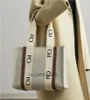 حقيبة مصممة جودة 5A Women New Women Bags Totes Woody Totes Bag Bag Bag Bag Hand Nylon Hobo Chinen Linen Beach Luxury Travel Cross