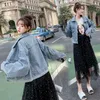 Kvinnors jackor Kvinnokl￤der ins svart denimjacka kort strass p￤rlor 2022 v￥r och h￶st koreansk version av l￶s