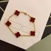 Charm Bracelets luxury clover designer fashion charm for girls women black white red green brand bracelet jewelry5768479