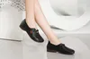 Kvinnor loafers skor våren pu läder komfort platt mor skor slip-on skor mode kvinnlig plus storlek