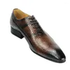 Klänningskor Herrläder Summer British Style Retro Business Oxford Exquisite Upper Carved spets Up Pointed Coffee CN