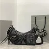 Luxurys Designer Fashion Le Handmade Bags Handbags Shoulder Bag Women's Crossbody Retro Large bag Lady Tote Cosmetic Bucket Motorcycle Bags 2023