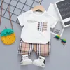 男の子の女の子の服セット格子縞の幼児幼児夏の夏の服の子供たち服の半袖カジュアルTシャツショーツ
