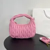 Bolsos de noche Bolso de embrague plisado para mujer 7 colores Bolsos de media luna Bolsos cruzados Hobo Bolsos de hombro Bolsos de pulsera Monedero de moda Piel de oveja genuina