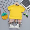 男の子の女の子の服セット格子縞の幼児幼児夏の夏の服の子供たち服の半袖カジュアルTシャツショーツ