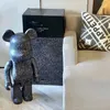 Новые игры Bearbrick Black British Museum Stone Tablet Building Bloand Building Bearent Bear Doll Made Made Play украшение гостиной 70 см.