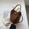 Minderheid commuter handtas dames 2022 nieuwe mode gevoel veelzijdige een schouder Crossbody Emmer Tas Portemonnees Outlet242u