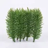 Faux bloemen groen 1020pcs kunstmatige dennen naalden kerstkrans x'mas decoratie doos fotografie x'mas doos poppen nep planten voor tuinfeest j220906