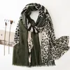 Sciarpe Moda Animale Leopardo Punto Frangia Viscosa Scialle Sciarpa Donna Alta Qualità Autunno Inverno Avvolgere Pashmina Stola Sciarpe Musulmane 220913