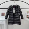 Barnrockar Baby Designer Coat Hooded Top Winter Jacket L￥ng A-formad blixtl￥s Tjocka varma utkl￤der kl￤der 2022 pojkar flickor ytterkl￤derjackor