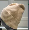 Berretto/berretto con teschio Berretto con teschio lavorato a maglia di lana Berretto invernale Designer Capelli di coniglio Skullies caldi Cappello Cappelli da sci aderenti Melone Lettere Bonnet Berretti di lusso