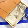 Nuevo collar de cartas de lujo Joyería de moda de 18 km pendientes de bloqueo de oro para hombres y collares para mujeres accesorios de joyería preciosas