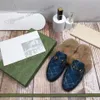 Princetown Loafers Äkta modedesigner Kvinnor Pälstofflor Bee Läder Mules Kvinna metallspänne kedja Lazy Slides Casual Platta Skor J6rw#