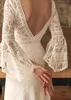Robe de mariée sirène Vintage, col rond, demi-manches, dentelle complète, dos ouvert, style bohème, traîne de balayage, sur mesure