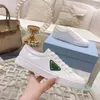 Buty Sneakers Fashion Modna Kuwalk Małe białe para modele ponownie uruchom eleganckie obfite krowi-hide mieszane owczesko tpu dno