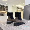 Lüks ödüllü platform çöl botları siyah kalp boot yüksek düz patik üst marka martin ayakkabıları