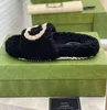 2022 Designers Wool Slippers Women Trendy Woolskin Solid Color Embroidery Slides Winter Soft Luxury Plush Fur Oran Sheep Sandals Rubber