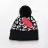 10pcs kış bahar şapkaları adam seyahat kızlar moda kadın beanies kafataları chapeu kapaklar pamuk kayak bere şapka pembe dekoratif desen sıcak tutun