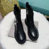 Women Boots Buty platformowe Triple Black Women Cool Motorcycle Bot Skórzowe trenerzy butów sportowych Rozmiar 35-40 01