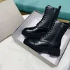 Women Boots Buty platformowe Triple Black Women Cool Motorcycle Bot Skórzowe trenerzy butów sportowych Rozmiar 35-40 01