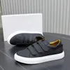 Zarif Velcro Kent Knots Sports Shoes Erkekler Beyaz Siyah Buzağı Deri Kaykay Yürüyüş Partisi Düğün Lüks Spor Ayakkabıları EU38-46