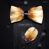 Bow Ties Original Italien Design Bowtie Natural Brid Feather Exquisite Hand Made Men bindning Brosch Pin Wood Present Box Set