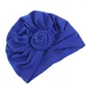 Bandanas 2022 f￶r spa badrum bonnetsfemale europeiska och amerikanska donut turban ren f￤rg boll hatt kemoterapi cap