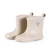 Laarzen solide PVC kinderen regenlaarzen waterdichte anti slip peuter boys girls rainboots zachte bodem slip op kinderwaterschoenen 220913