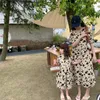 Familie matching outfits zomer moeder-dochter ouder-kind ronde nek korte mouwen geprinte chiffon jurk moeder en me bijpassende kleding jurken 220914