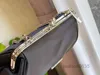 حقائب السهرة كليب أكتاف حقائب النساء الفاخرة العشاء سحابة شكل حقيبة يد أنيقة مخلب الحقيبة Crossbody حمل 220527 متعدد Pochette