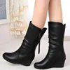 Bottes Hiver 2022 Femmes coines Mid Calf Chaussures Black Fashion Mother Mother Leather Round Toe Medames