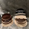 23SS 3colors 모직 어부 모자 여성 야생 분지 모자 레트로 가을과 겨울 니트 버킷 캡 유럽과 미국에서 인기있는 니트 버킷 캡