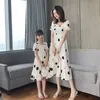 家族をマッチする衣装の母と女の子の水玉ドレスサマーファッション子供用服小さな新鮮なパフスリーブ親子プリンセスドレス8y 220914