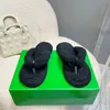 Kvinnors tjocka solade handduk tofflor Fashion Women's Herringbone Sandals Designer Office Party Shoelace Box 35-43