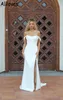 Semplice Boho Garden Mermaid Abiti da sposa per le spose con spalle scoperte Elegante raso increspato Beach Abiti da sposa Sweep Train Side Split Sexy Robes de Mariee Fashion CL1135