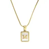 A-Z 26 Initialer Pendant Letter Halsband för kvinnor Shell Square Alfabetet Charm Halsband Fashion Jewelry Gift