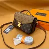 Kadın Lüks Tasarımcılar Çanta Çanta 2022 Kadın Çanta Bayan Messenger Moda Omuz Çantası Lüks Crossbody Tote Cüzdan