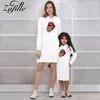 Outfit Zafille Mother and Rainbow Stampa con cappuccio Dress Mom Dada Famiglia Matching Mommy and Me Clothes 220914