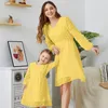 Famille Correspondant Tenues D'été Maman Et Fille Robe Famille Tenues À Manches Longues Blanc Robe À Fleurs Mère Et Fille Vêtements Maman Et Moi Vêtements 220914